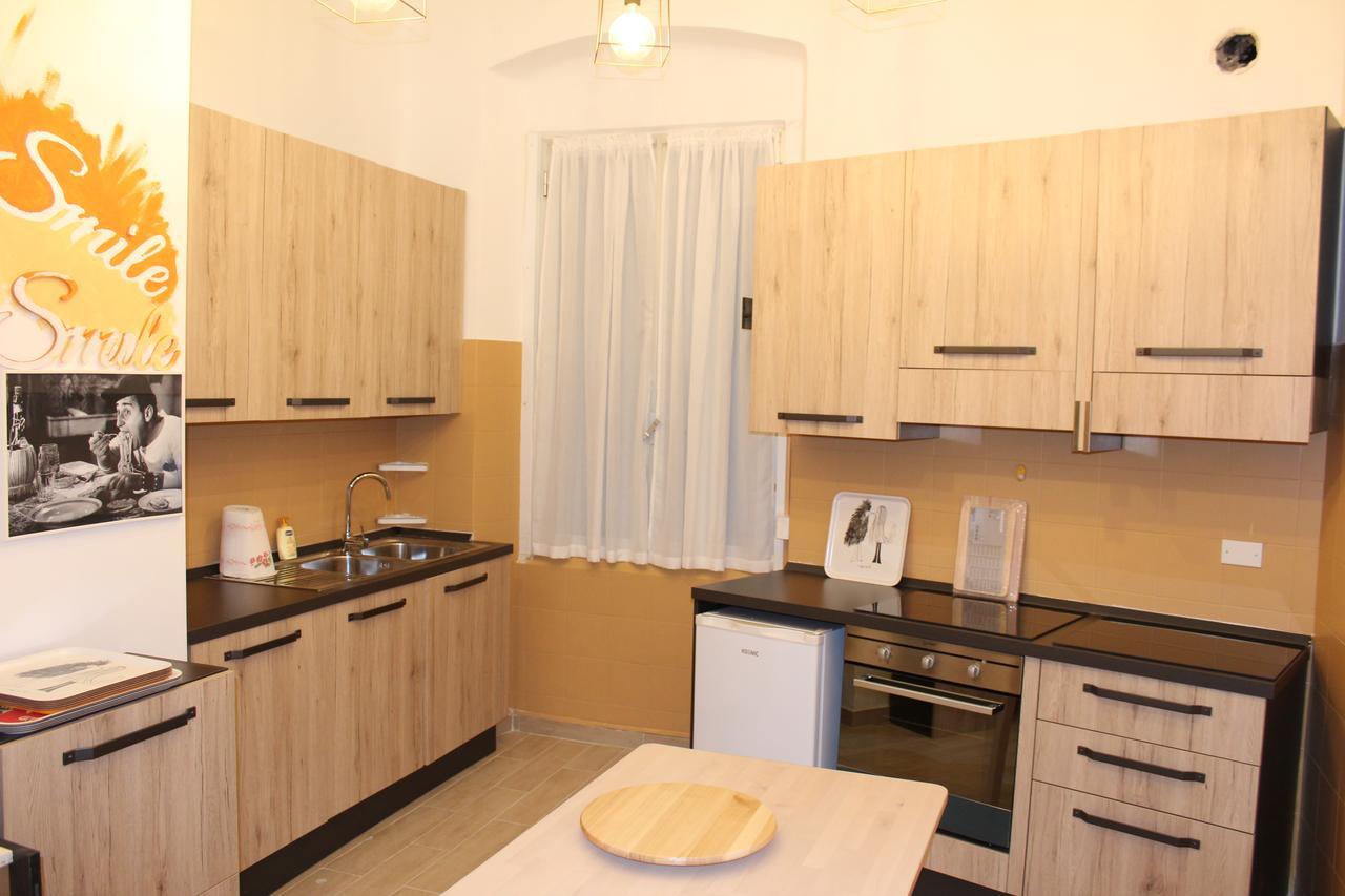 Home Genoa Hostel *